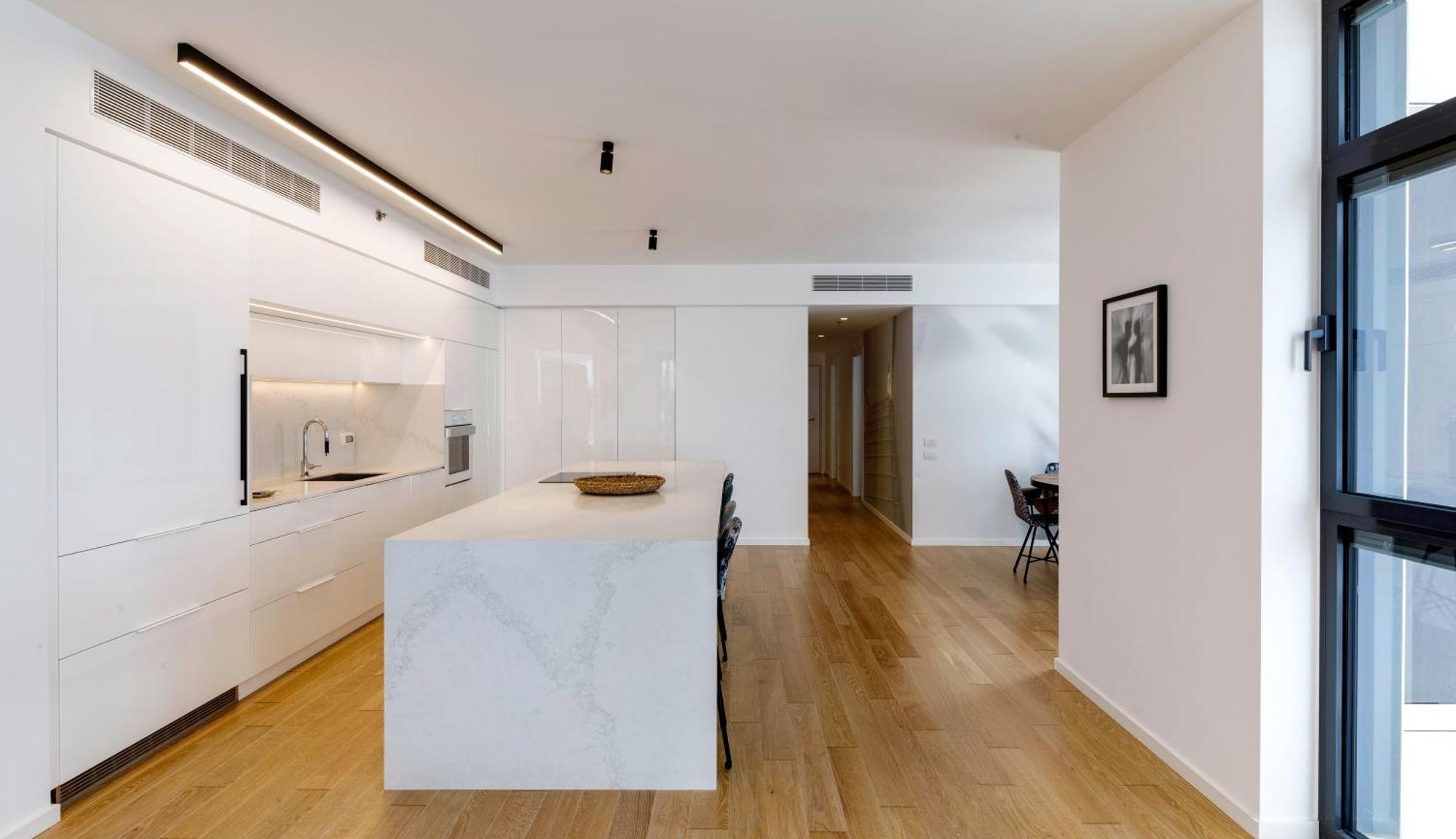 Renoma Apartments Тел Авив Стая снимка